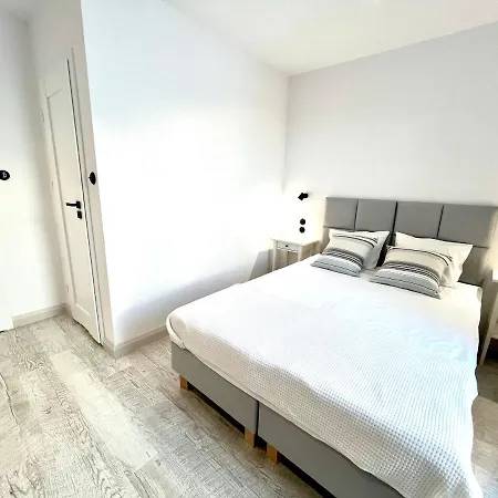 ベッド・アンド・ブレックファスト Pod Roza ウェバ