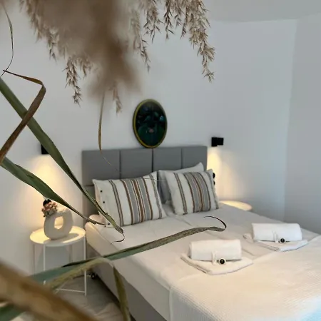Pod Roza Bed & Breakfast Łeba