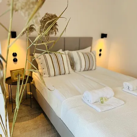 Pod Roza Bed & Breakfast