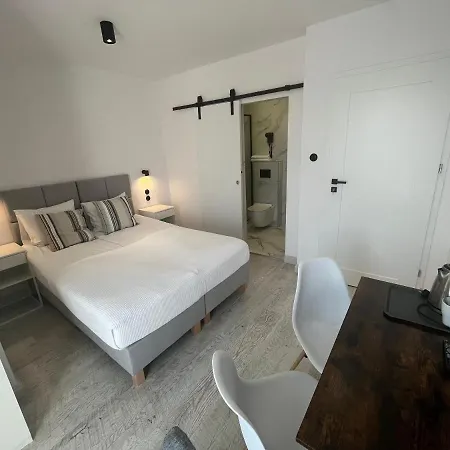 Pod Różą Bed and breakfast *