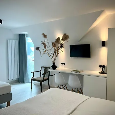 Pod Roza לינה וארוחת בוקר וובה