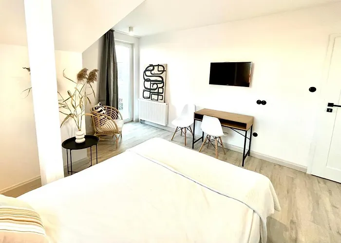 Pod Różą Nocleg ze śniadaniem Łeba