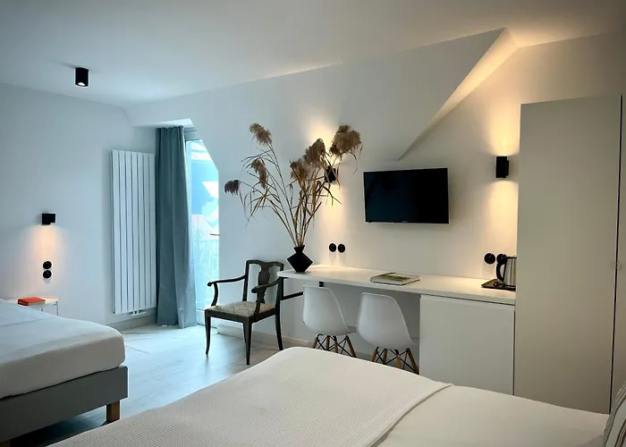 Pod Różą Nocleg ze śniadaniem Łeba